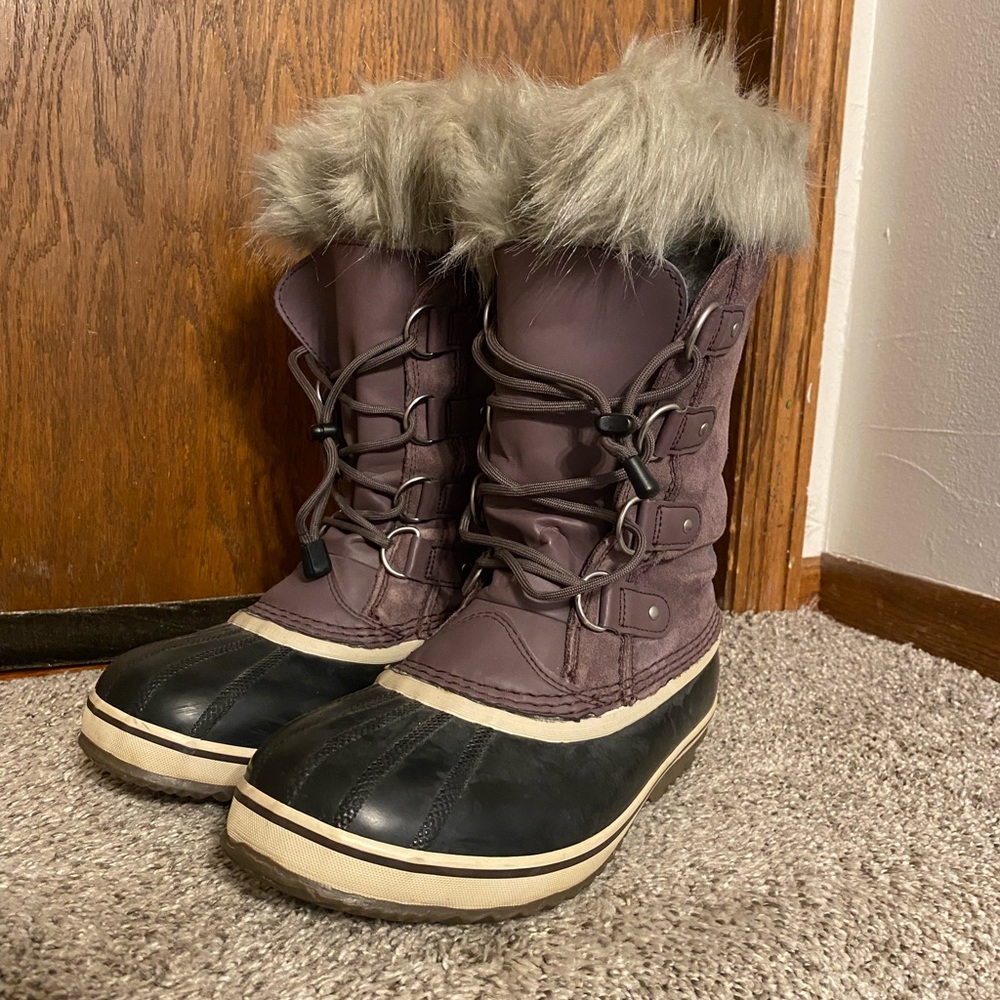 Women’s size 6 Sorel Joan of Arctic Winter Boots
